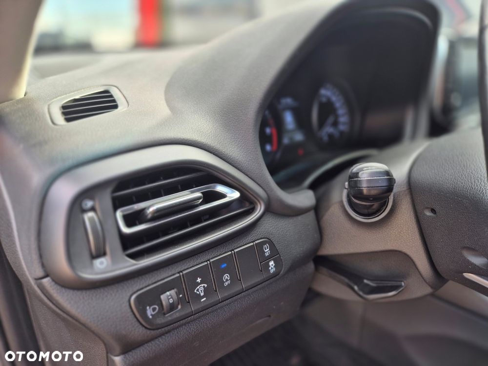Hyundai i30 1.0 T-GDI Smart - 12