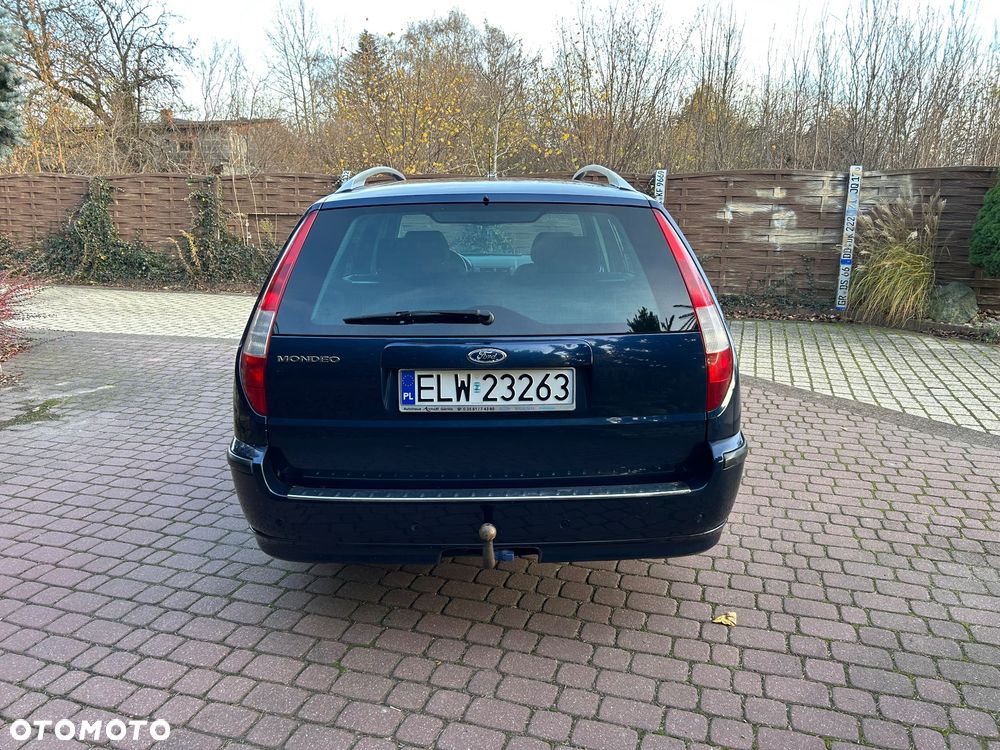 Ford Mondeo - 37