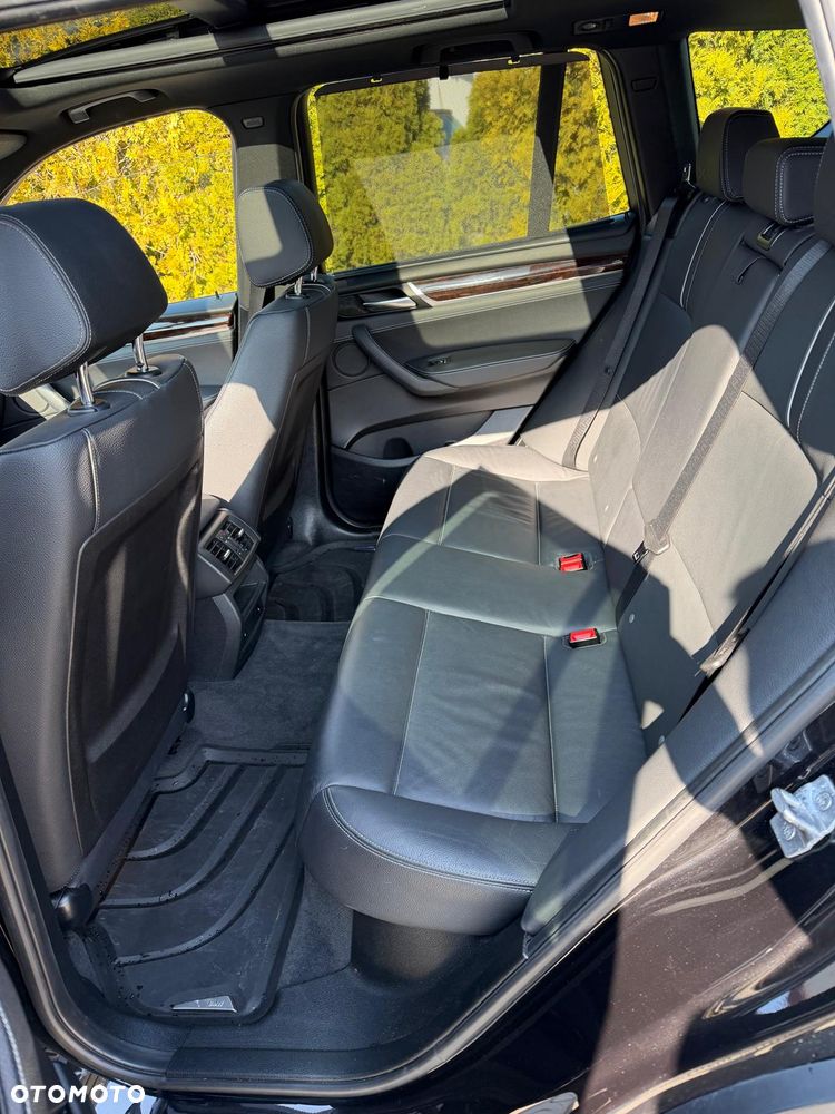 BMW X3 xDrive28i xLine - 7