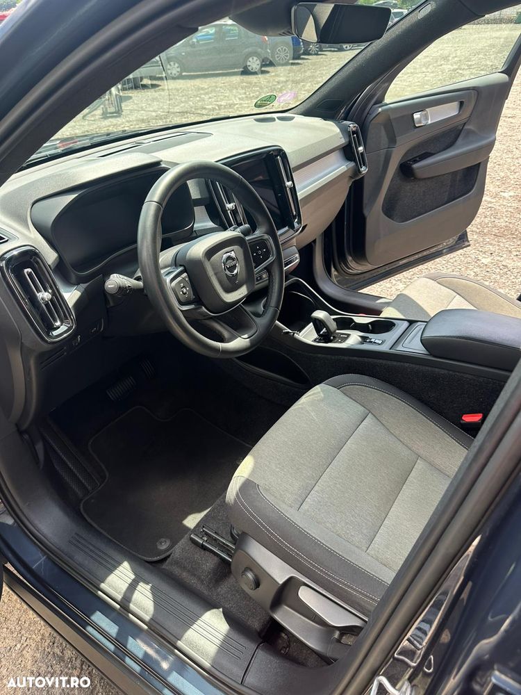 Volvo XC 40 T2 AT8 Momentum - 17
