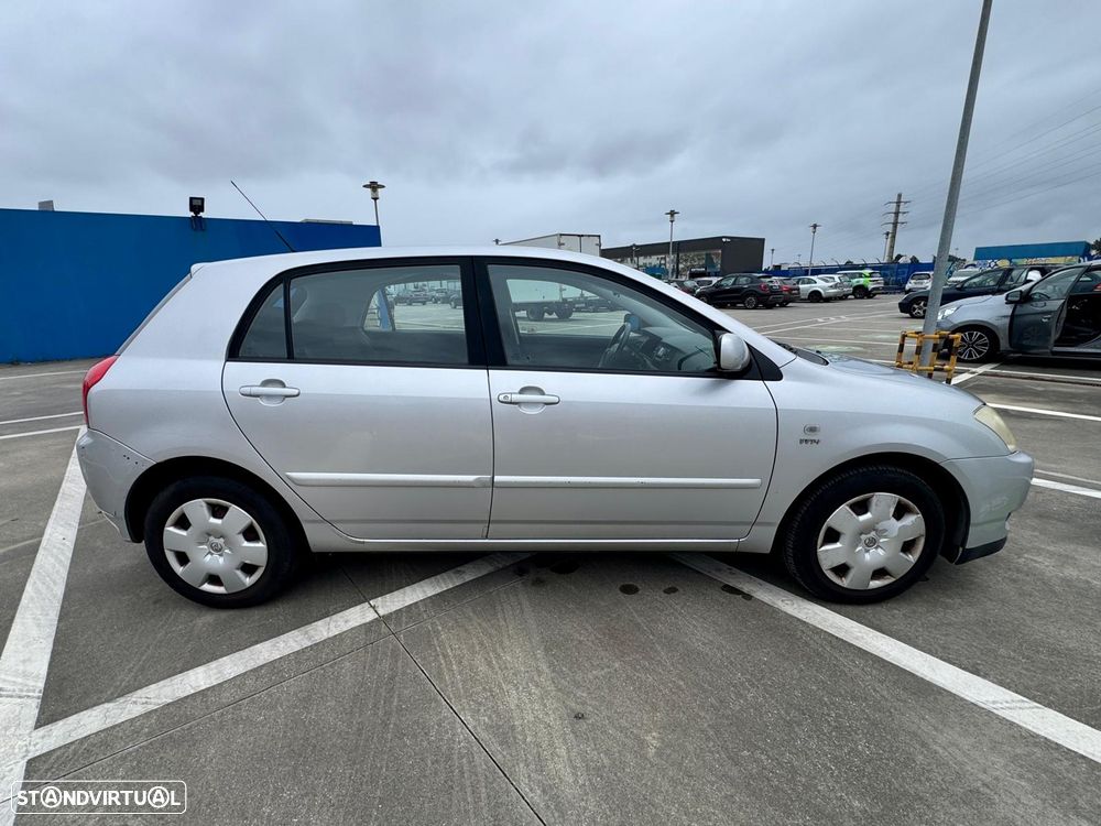 Toyota Corolla 1.4 SE - 6