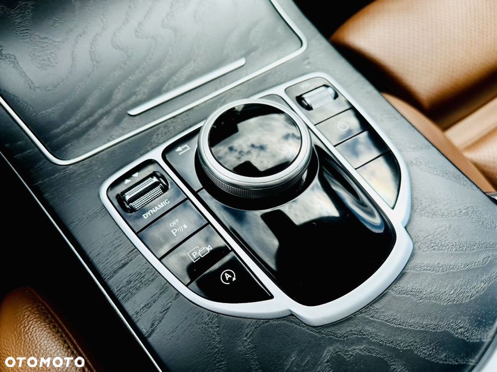 Mercedes-Benz Klasa C 300 d 9G-TRONIC AMG Line - 36