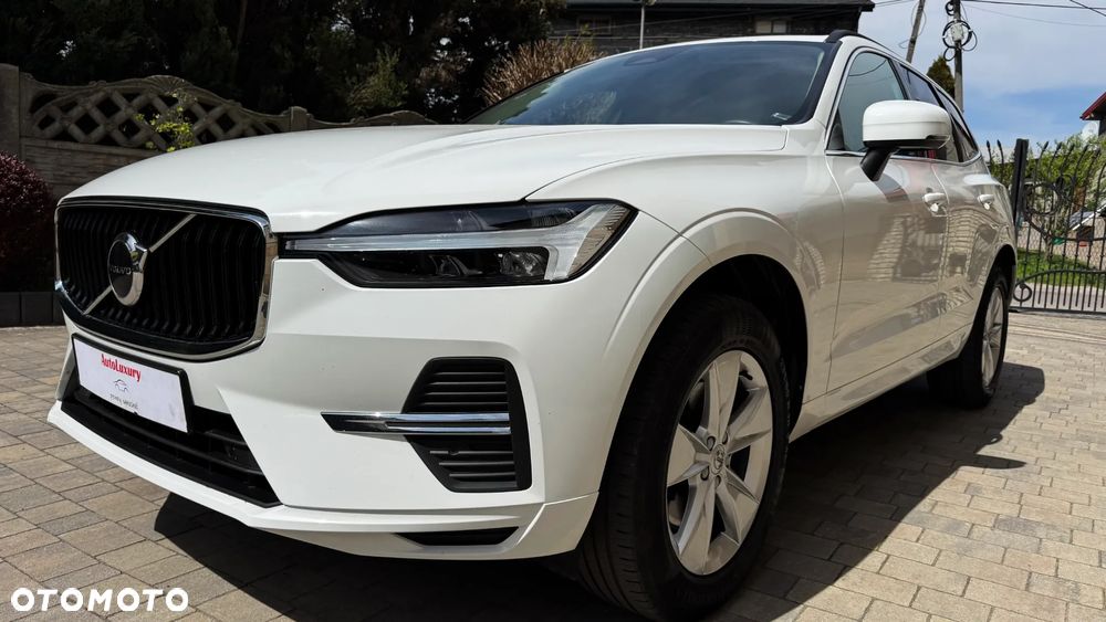Volvo XC 60 B4 D Geartronic Momentum Pro - 4