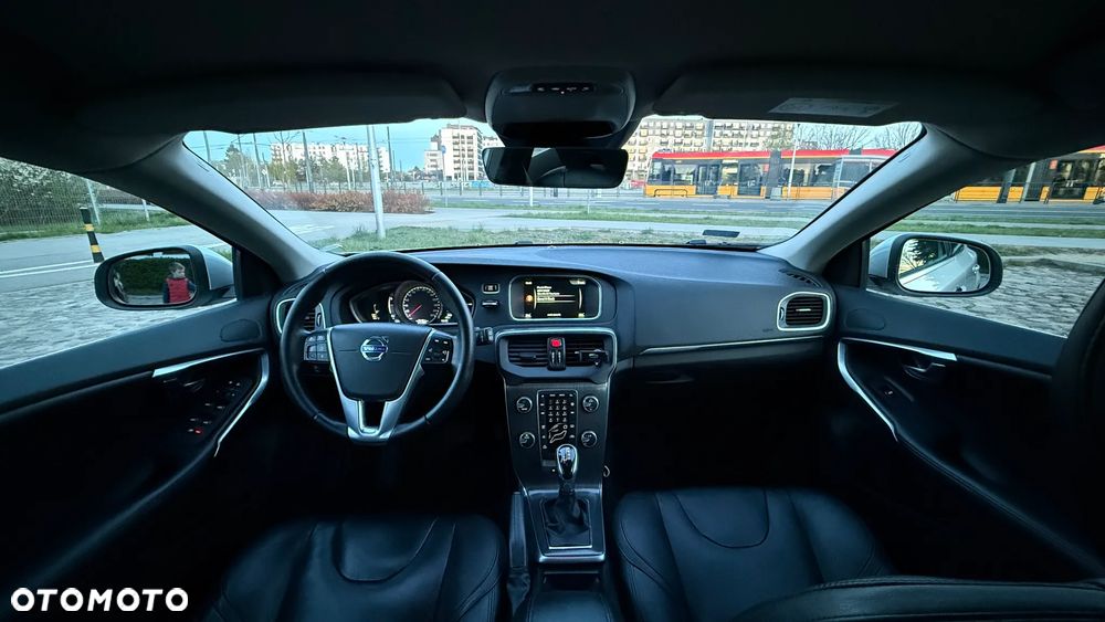 Volvo V40 D4 Drive-E Summum - 8