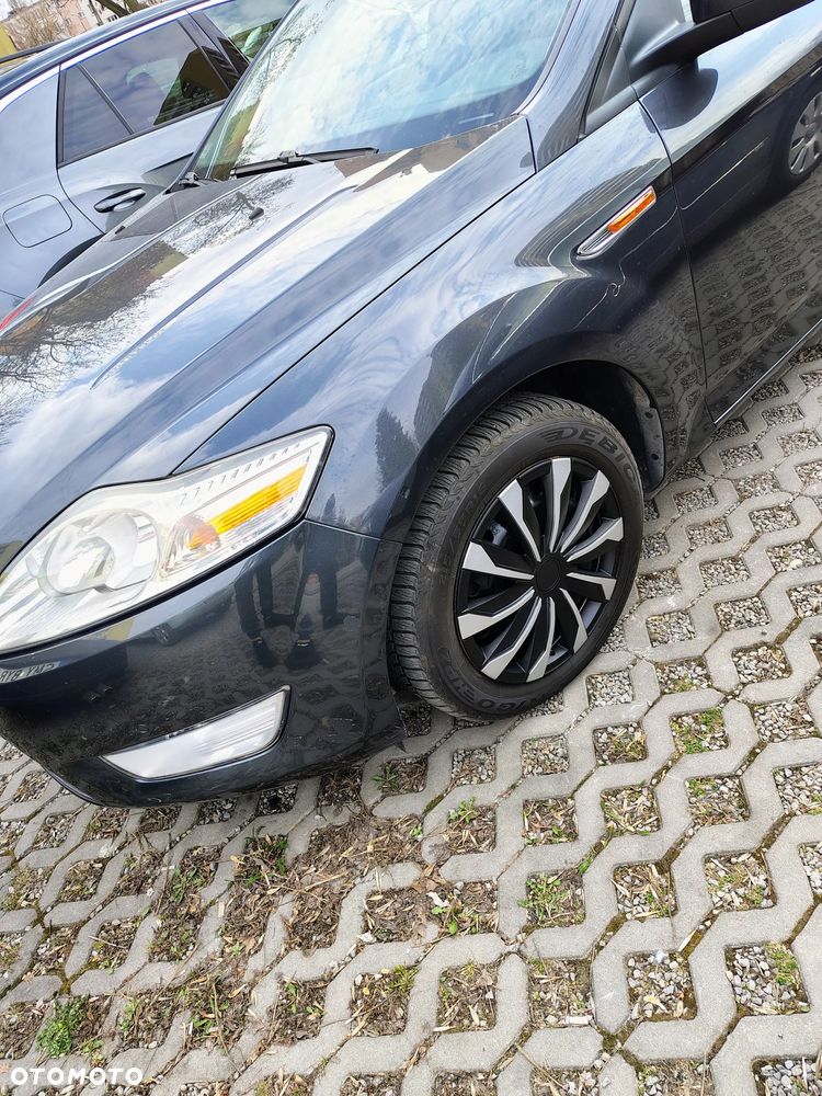 Ford Mondeo 2.0 Trend - 14