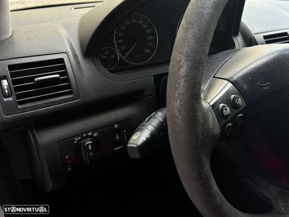 Mercedes-Benz A 180 - 4