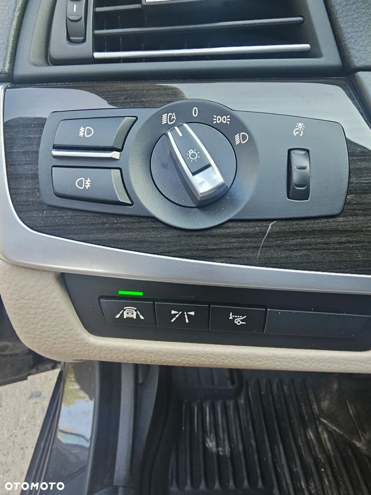 BMW Seria 5 520d - 9