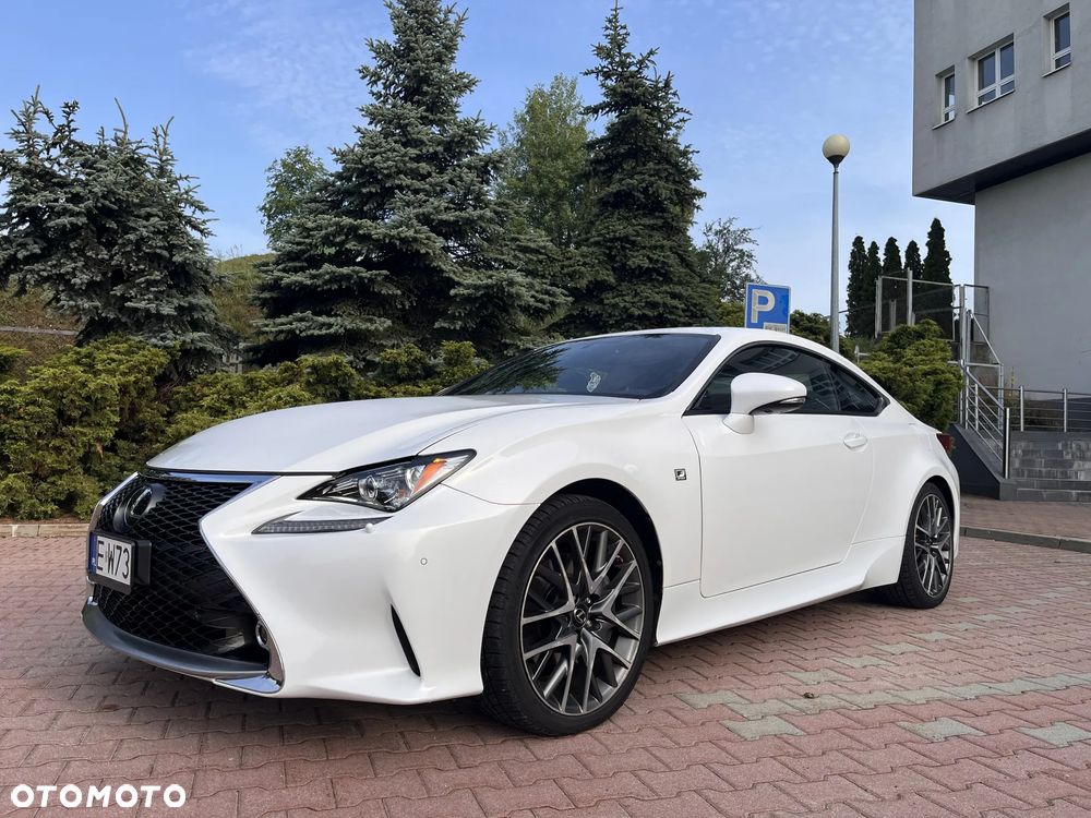Lexus RC - 1