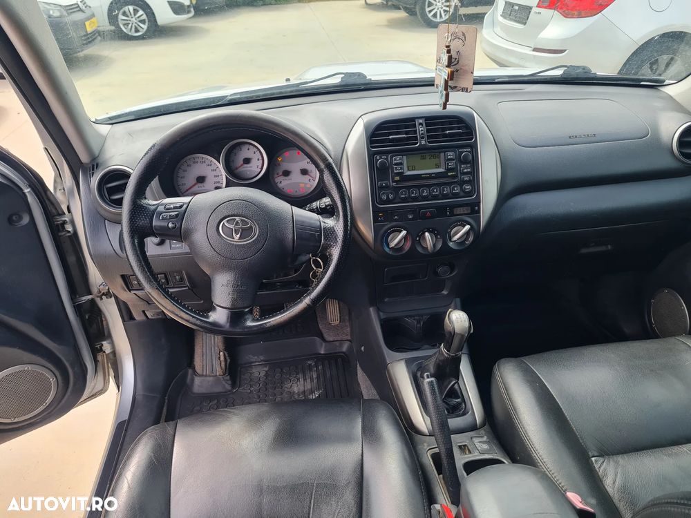 Toyota RAV4 2.0 D-4D Confort - 6