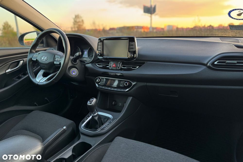 Hyundai i30 1.5 DPI Smart - 27