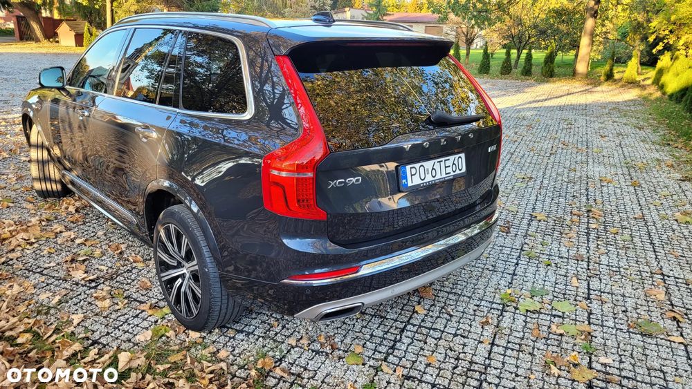 Volvo XC 90 - 22