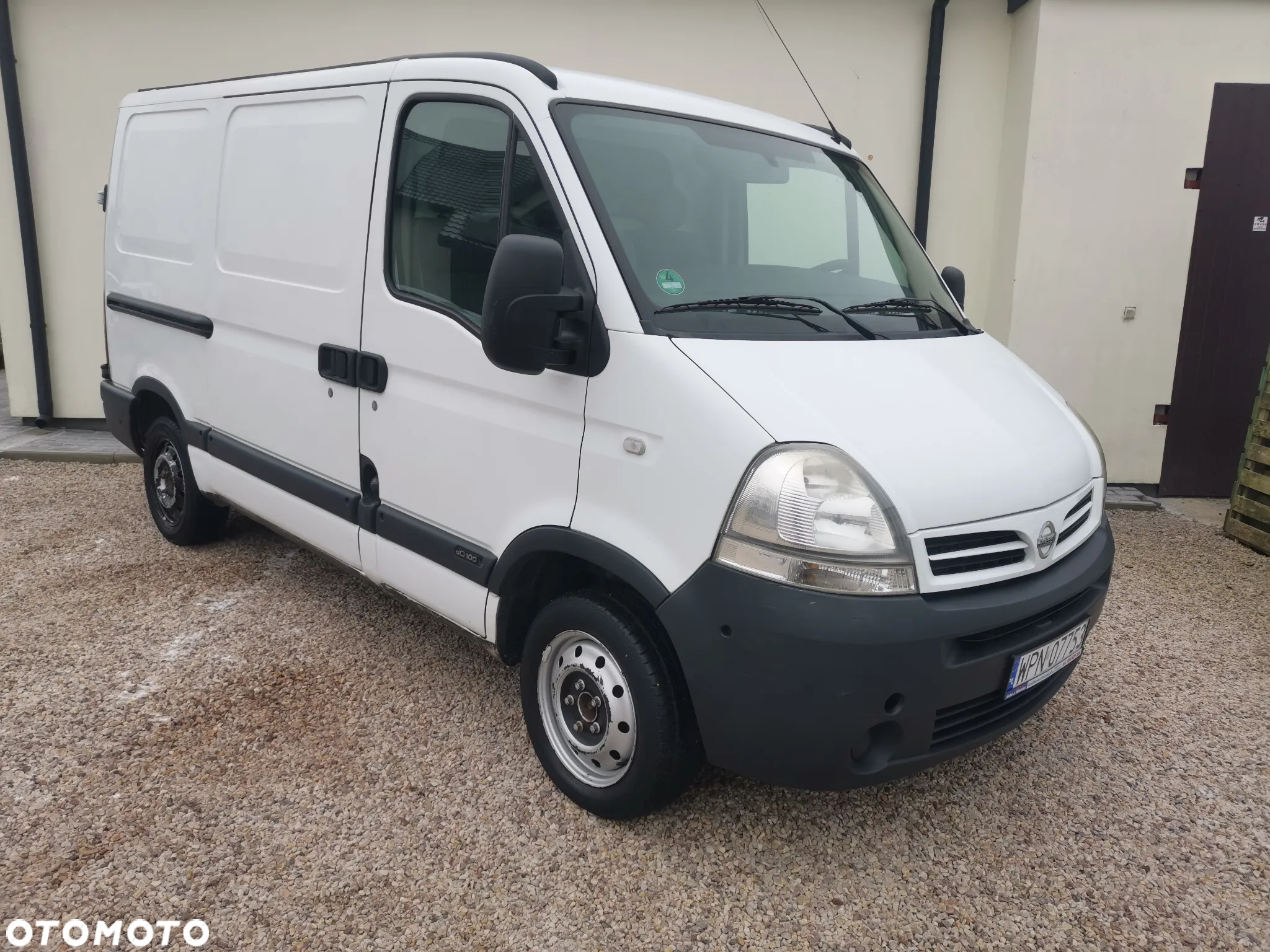 Nissan Interstar - 21