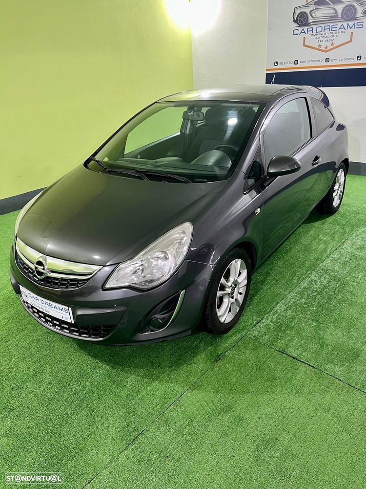 Opel Corsa 1.2 Black Edition - 1