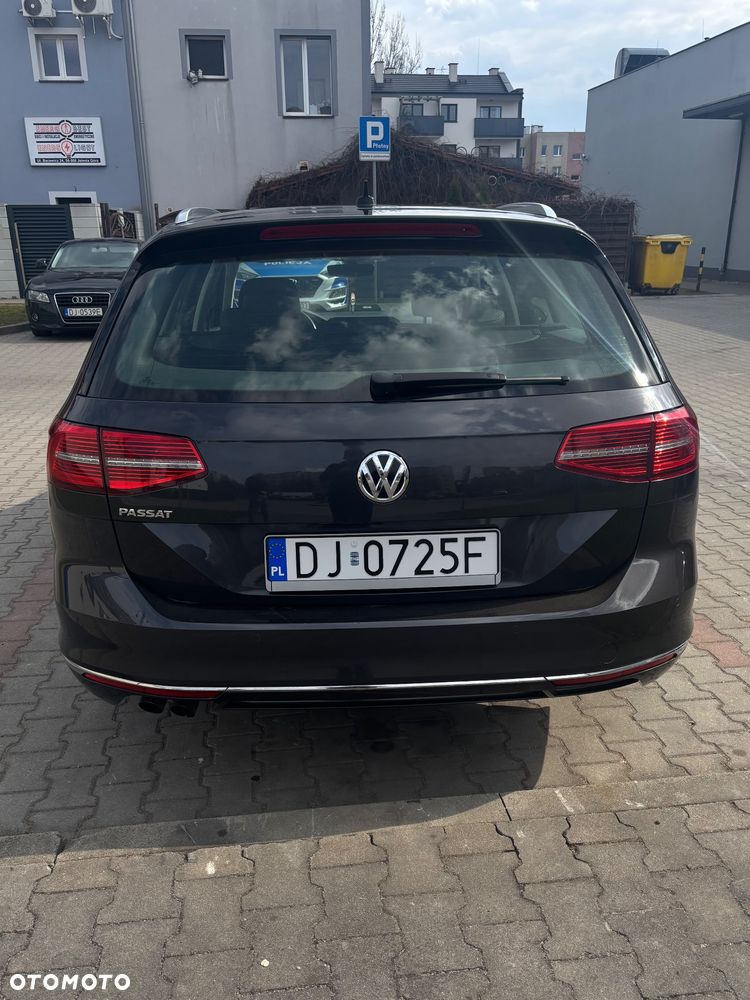 Volkswagen Passat 2.0 TDI SCR 4Mot DSG Highline - 6