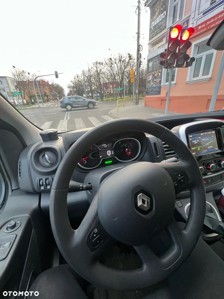 Renault Trafic - 11