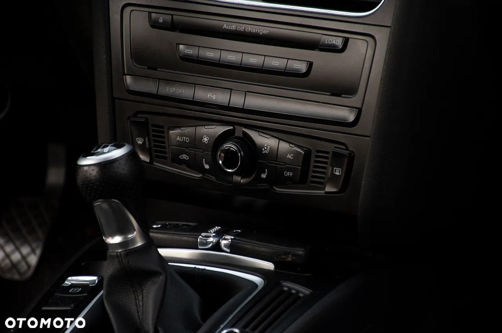 Audi A4 Avant 2.0 TDI DPF quattro Ambition - 20