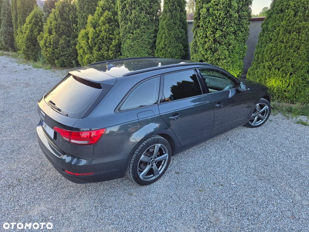 Audi A4 Avant 30 TDI S tronic advanced - 32