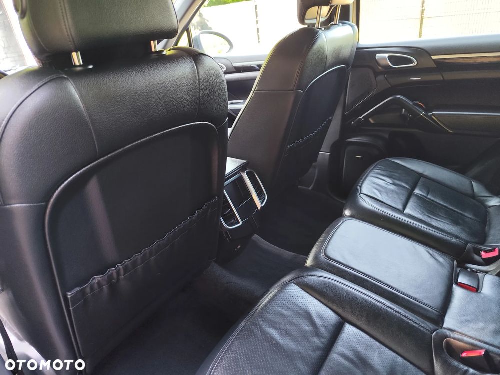 Porsche Cayenne Platinum Edition - 21