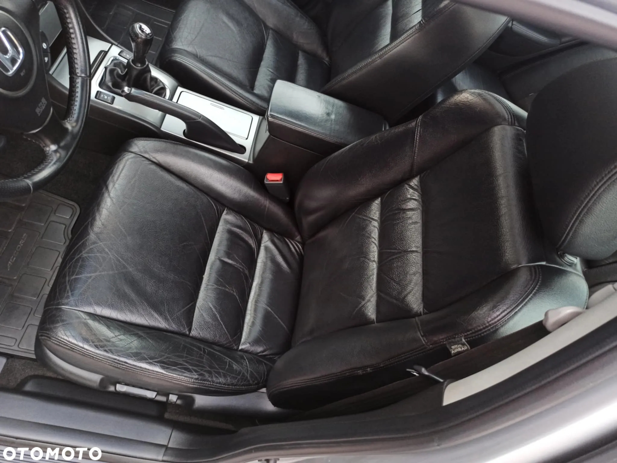 Honda Accord 2.0 Executive - 24