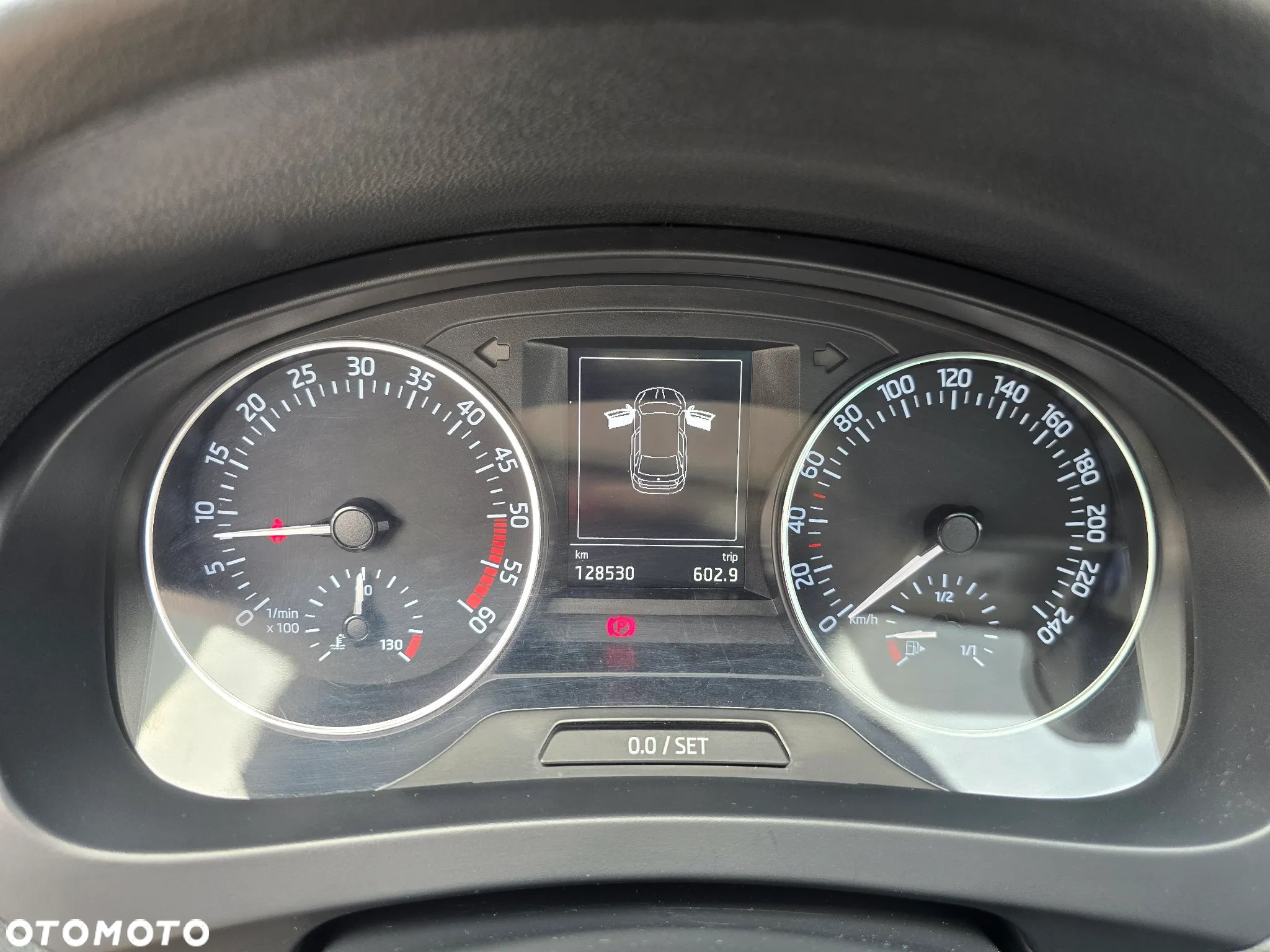 Skoda RAPID - 25