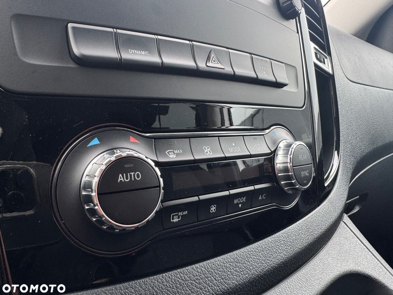 Mercedes-Benz Vito - 28