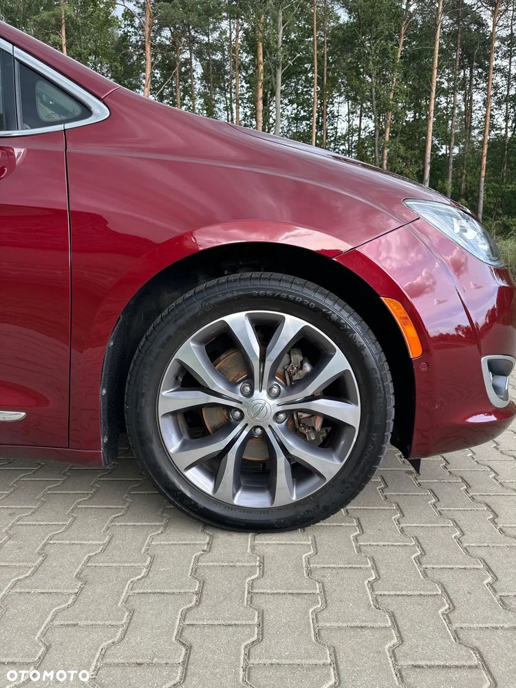 Chrysler Pacifica - 7