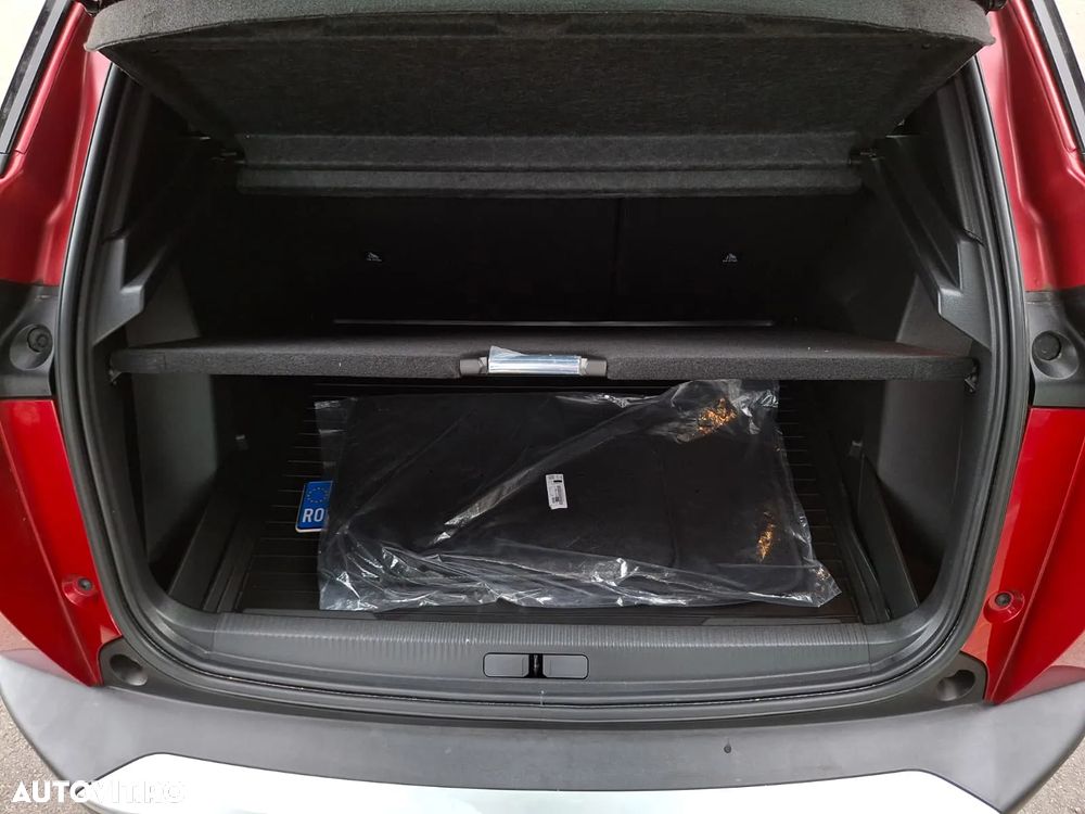 Peugeot 2008 1.5 BlueHDI 130 S&S EAT8 GT - 28