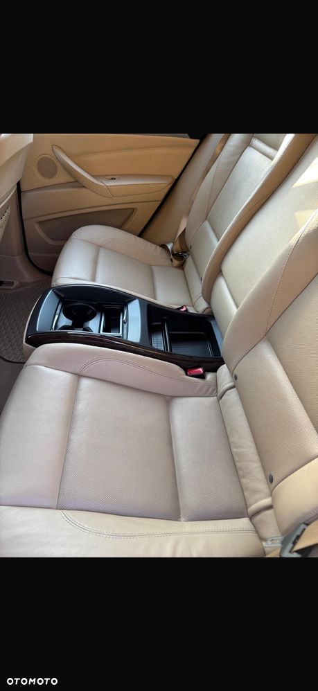 BMW X6 - 11
