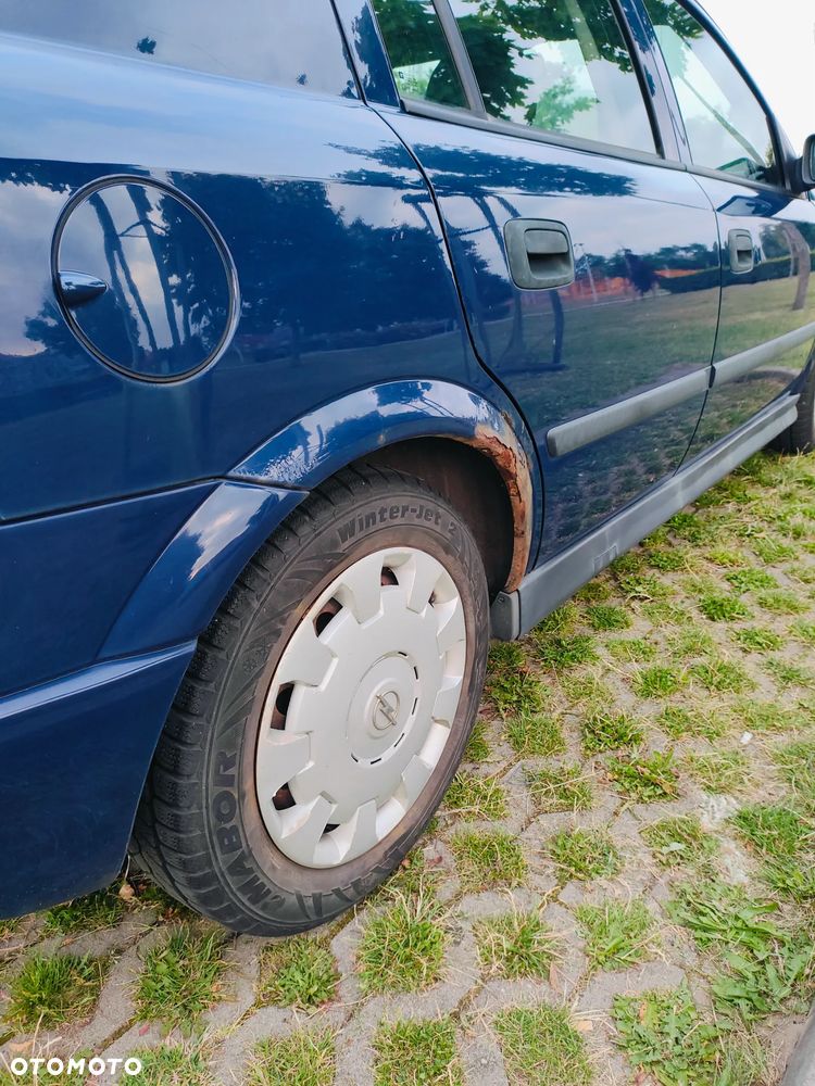 Opel Astra - 4