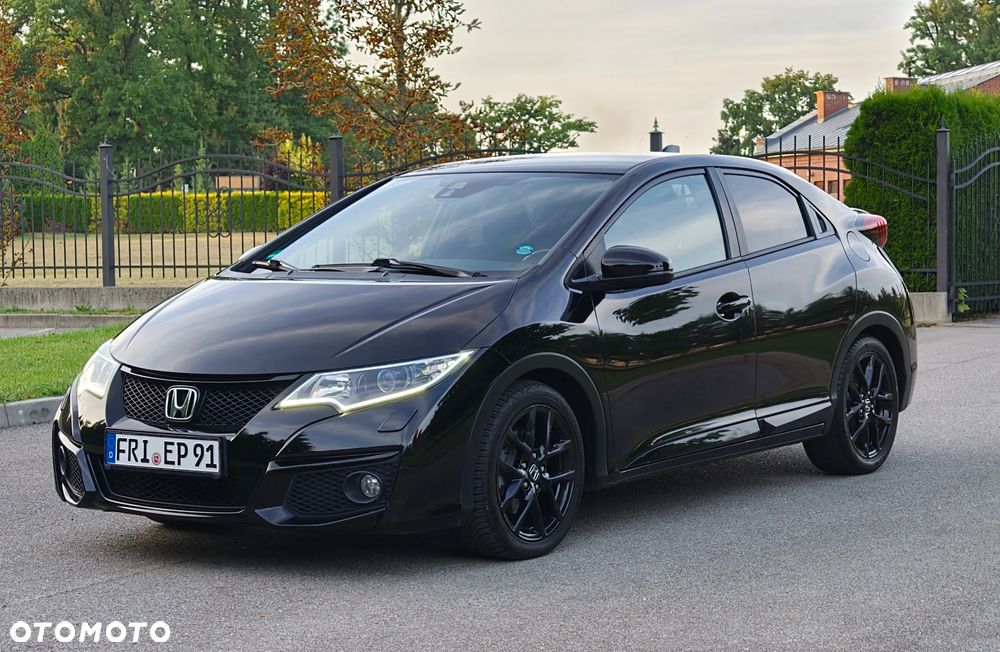 Honda Civic 1.8 i-VTEC Sport Black Edition - 12