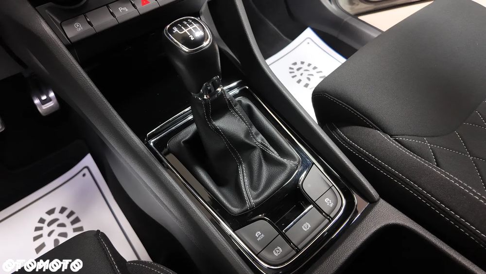 Skoda Karoq 2.0 TDI SCR 4x2 Sportline - 27