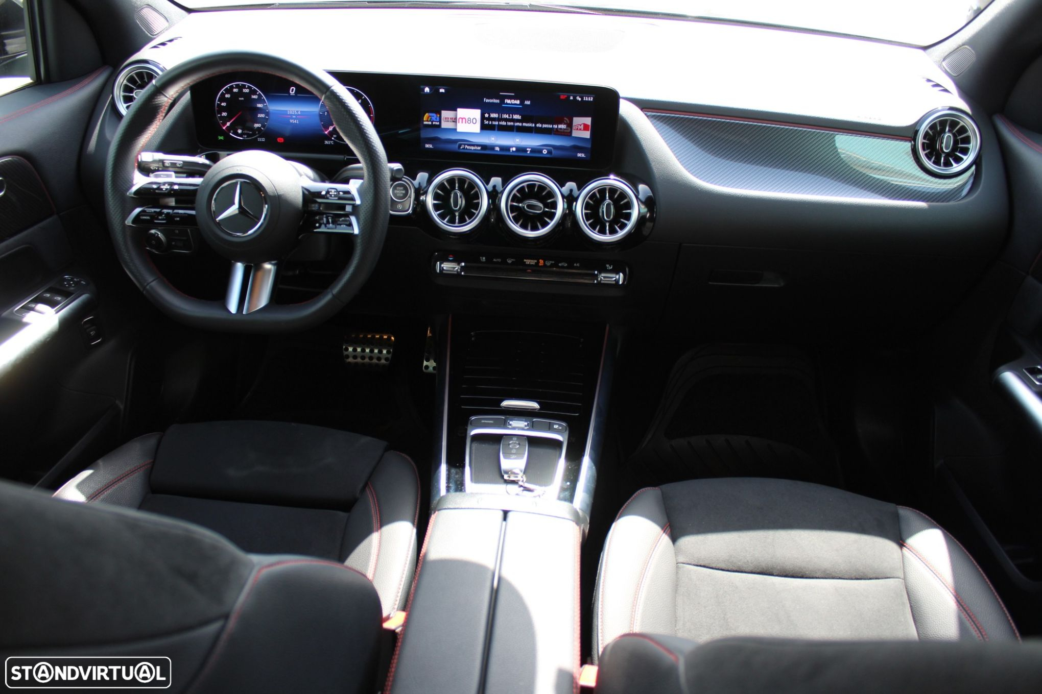 Mercedes-Benz GLA 180 d AMG Line - 14