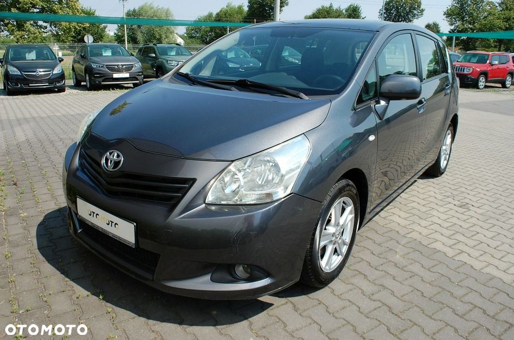 Toyota Verso - 21