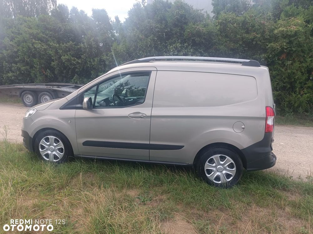 Ford Courier - 2