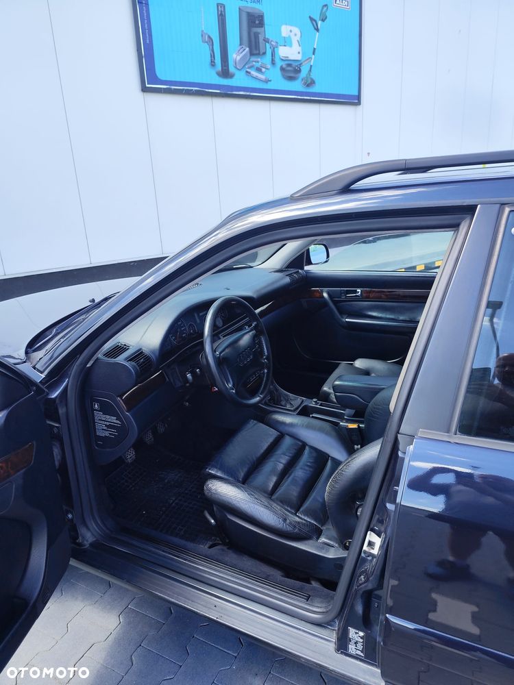 Audi A6 Avant 2.6 E - 7