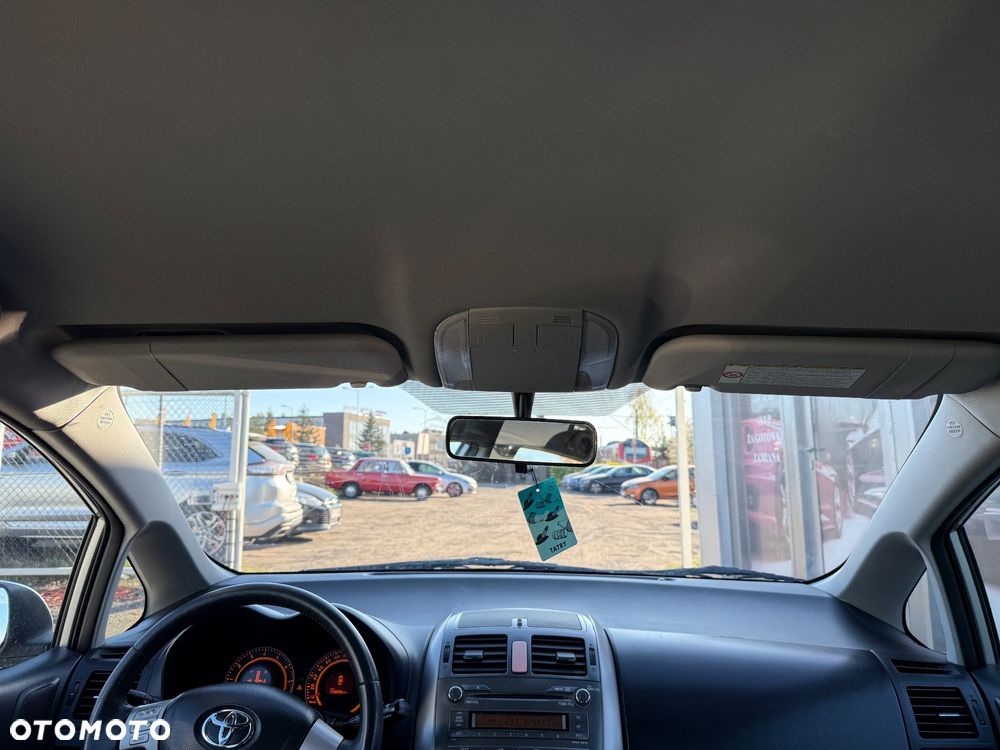 Toyota Auris 1.4 VVT-i Sol - 19