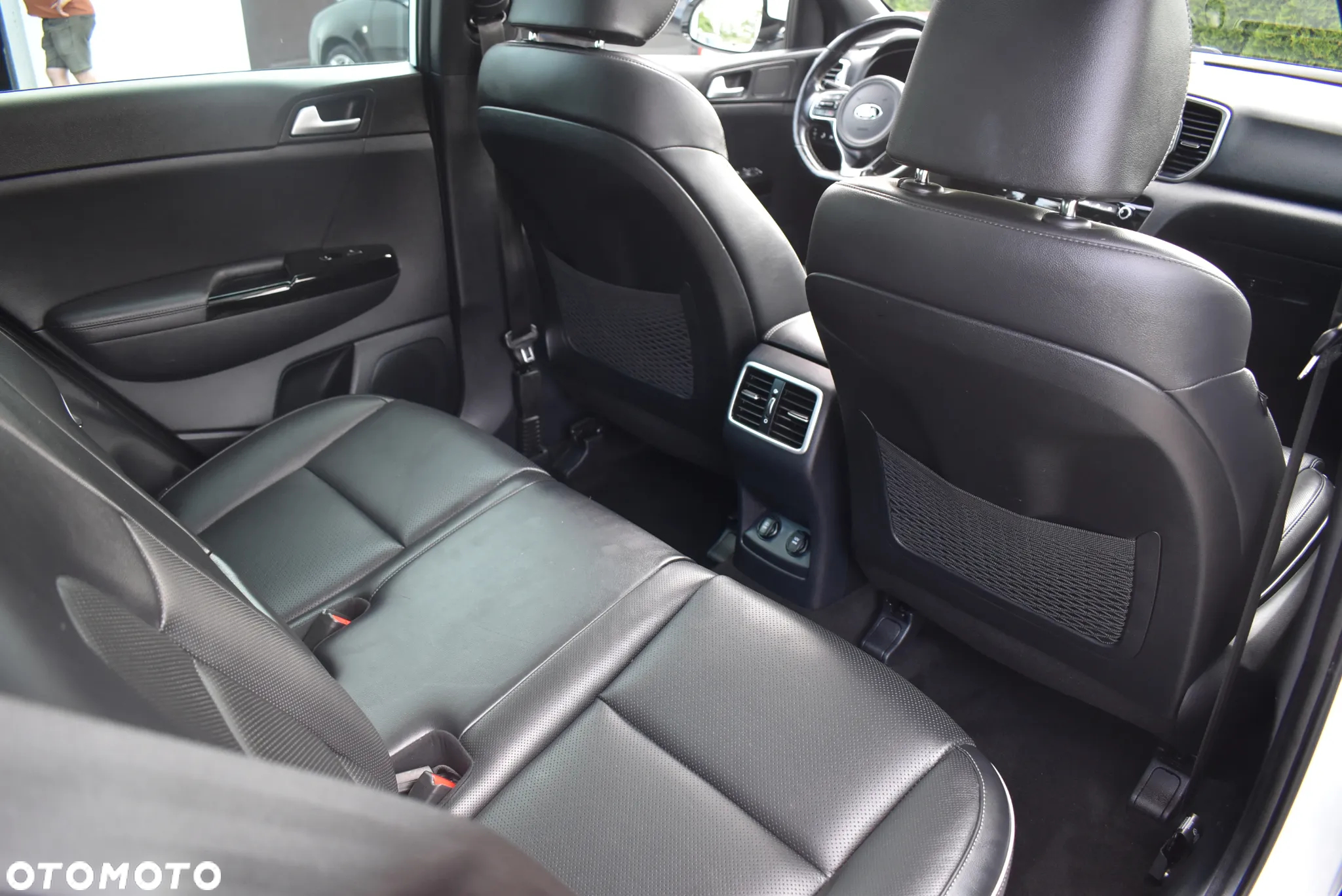 Kia Sportage 1.6 T-GDI AWD GT LINE - 32