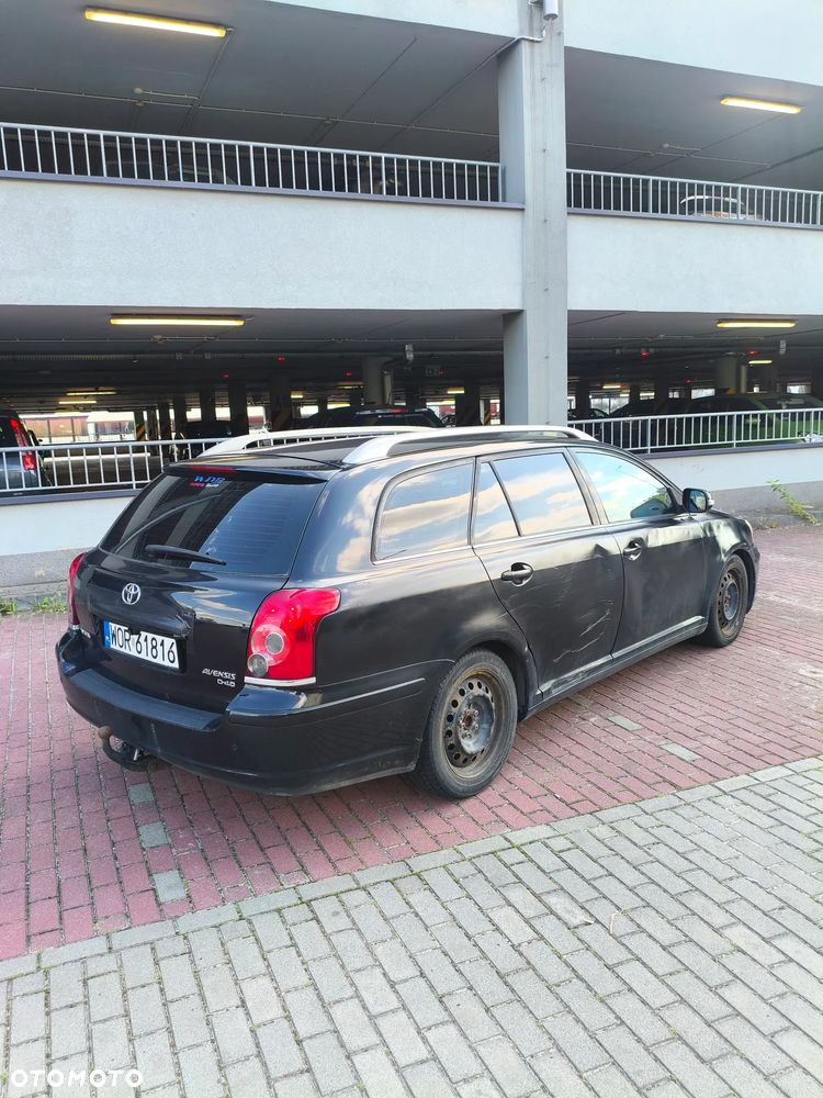Toyota Avensis 2.0 D-4D Luna - 4