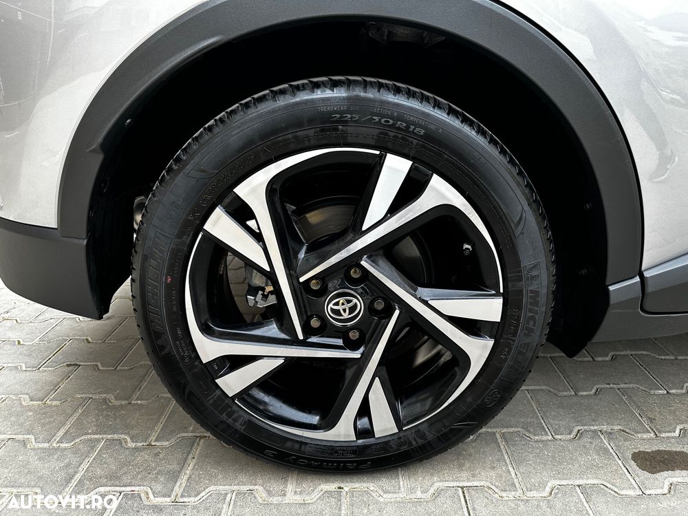 Toyota C-HR 2.0 HEV 197 CP 4x2 CVT Dynamic - 16