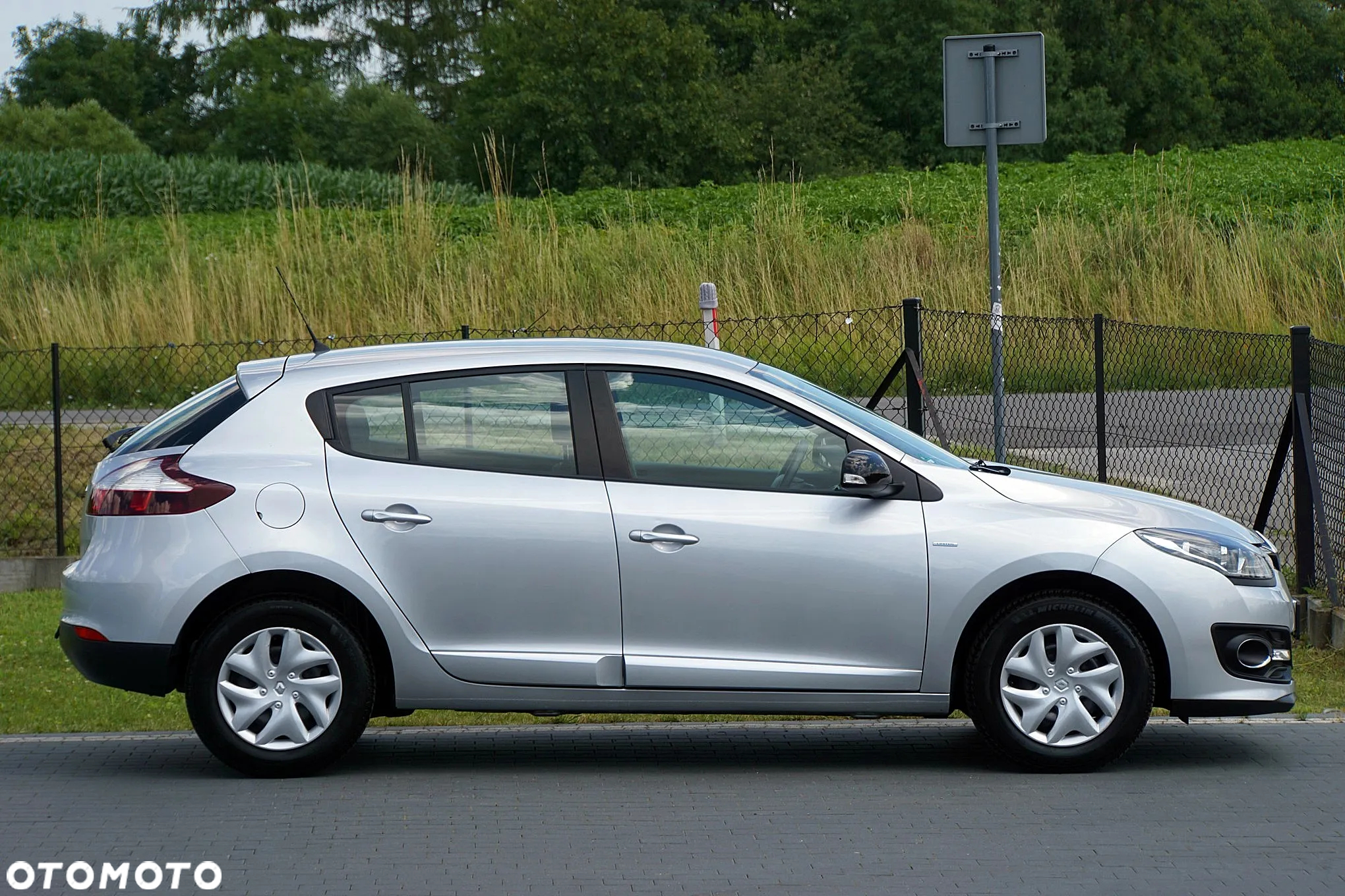 Renault Megane 1.6 16V 110 LIMITED - 7