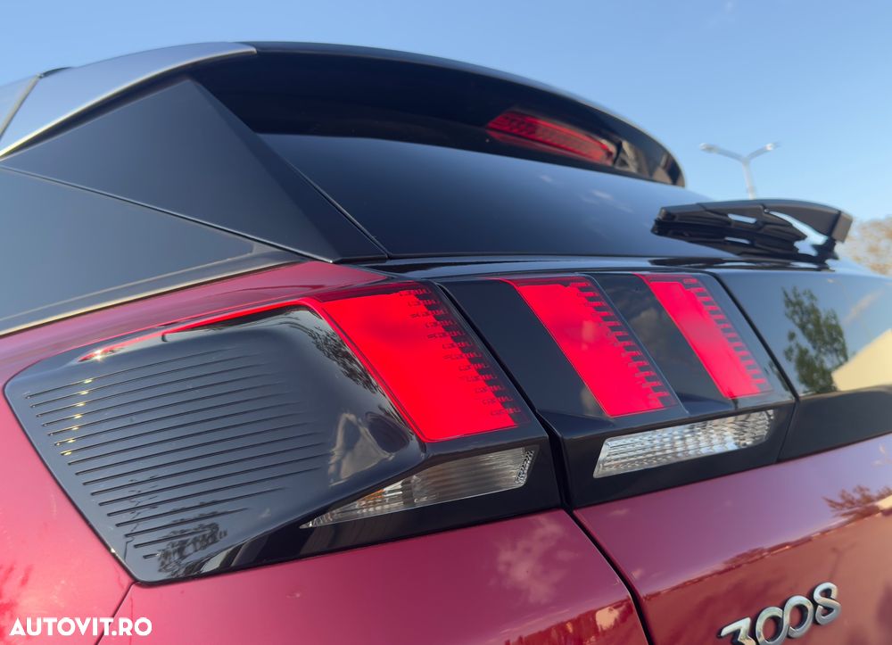 Peugeot 3008 1.2 PureTech Turbo S&S EAT8 Allure - 6