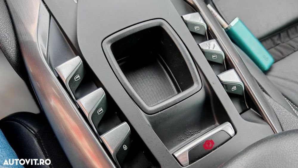 Citroën DS5 Hybrid4 EGS6 SportChic - 14
