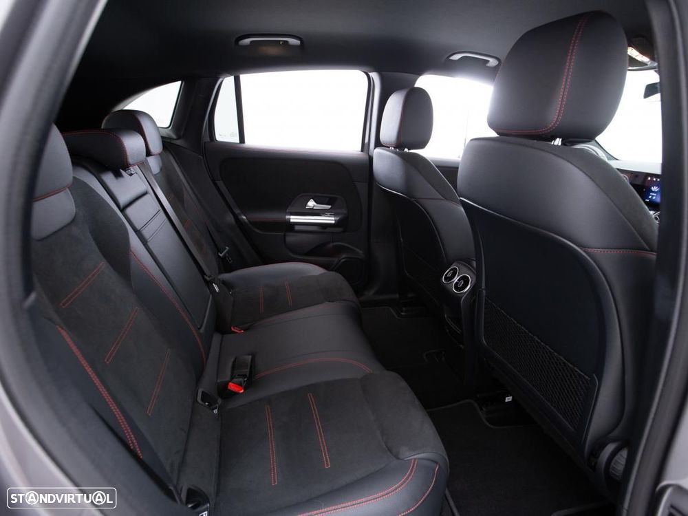Mercedes-Benz EQA 350 4Matic AMG Line - 12