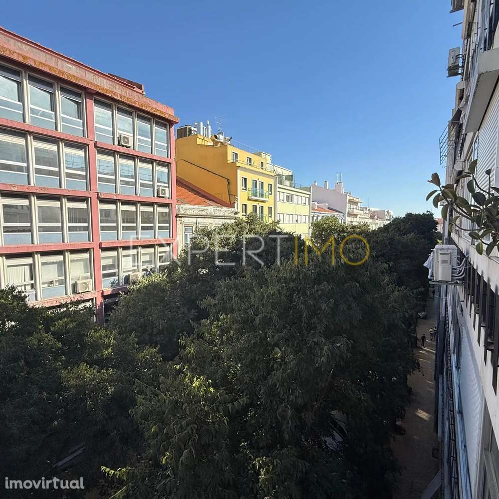Apartamento T1 na rua Passos Manuel em Lisboa - Grande imagem: 2/3