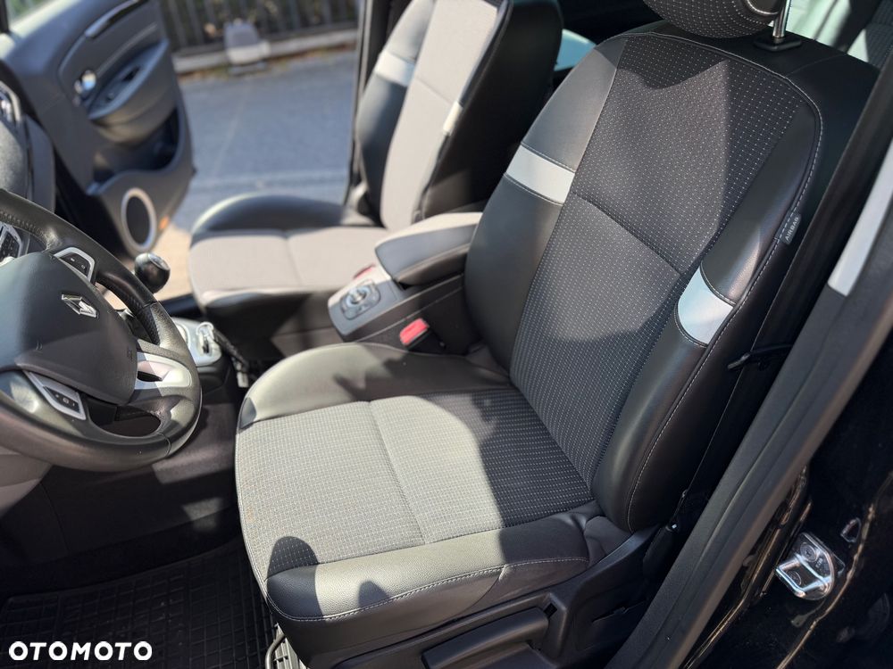 Renault Grand Scenic - 11