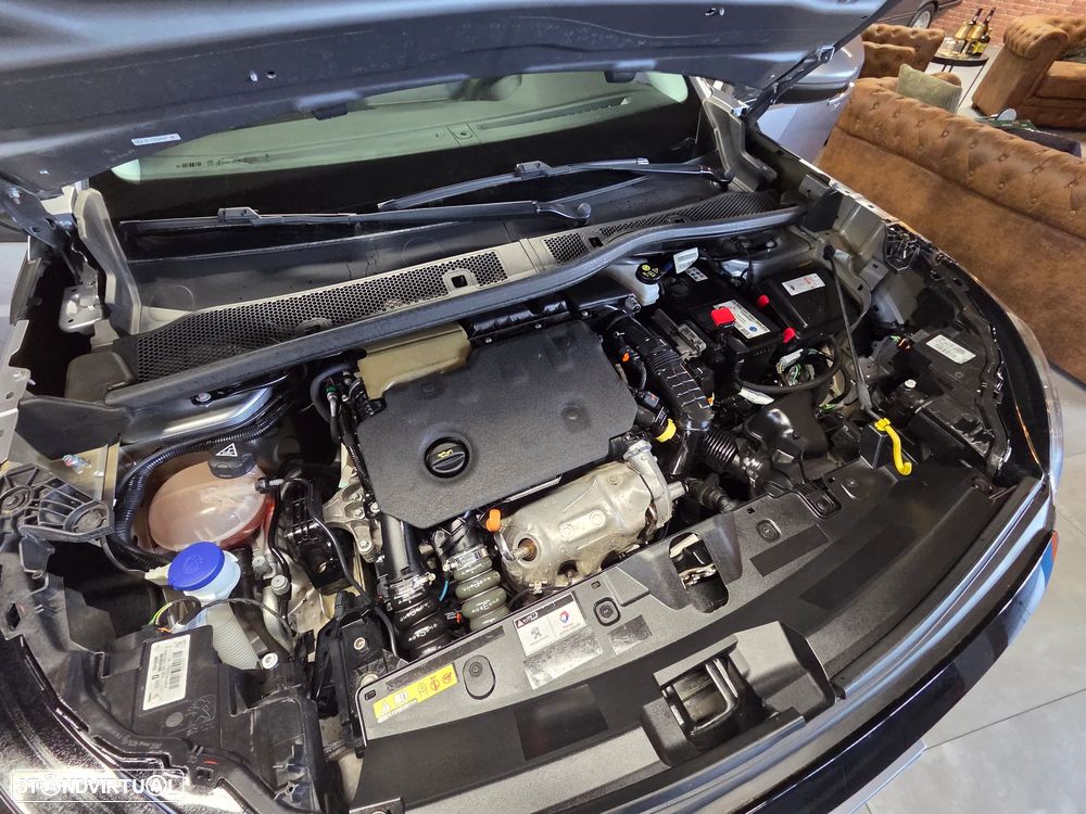 Peugeot 2008 BlueHDi 110 Active Pack - 22