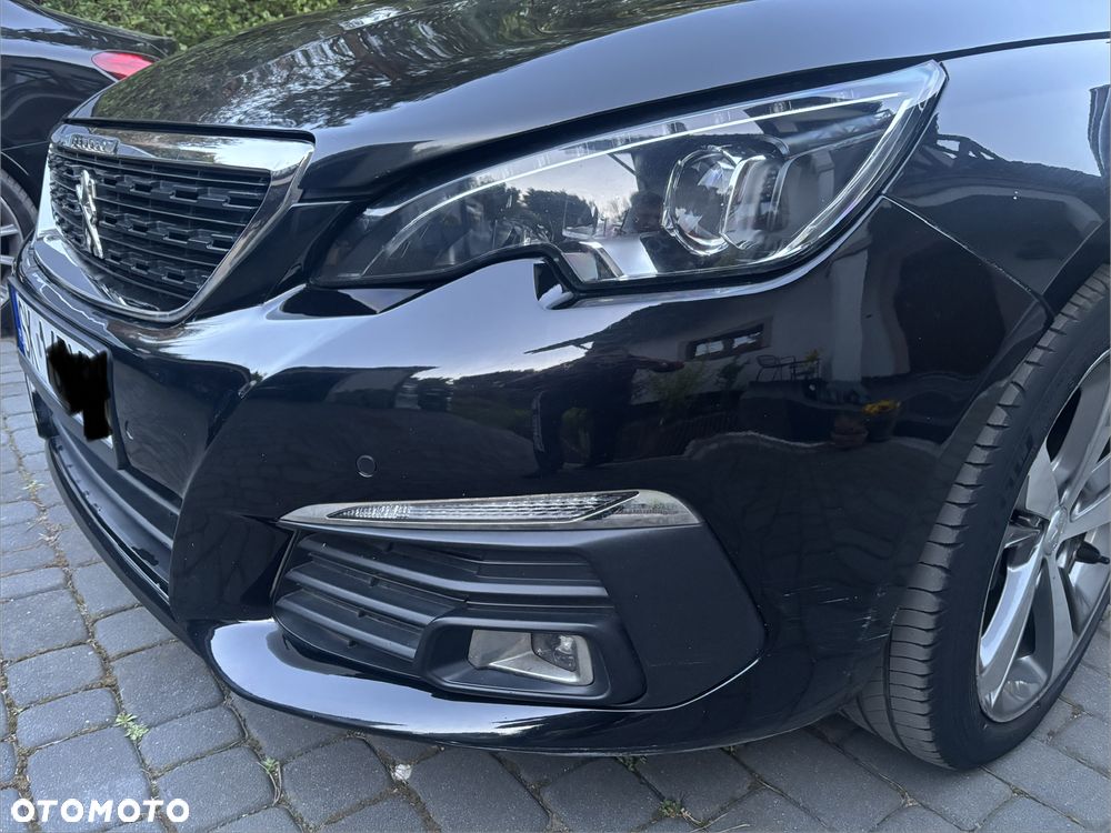 Peugeot 308 1.5 BlueHDi Allure Pack S&S - 27