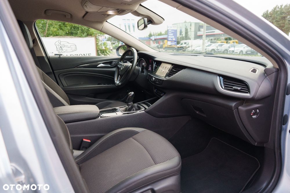 Opel Insignia 1.5 T Innovation S&S - 26