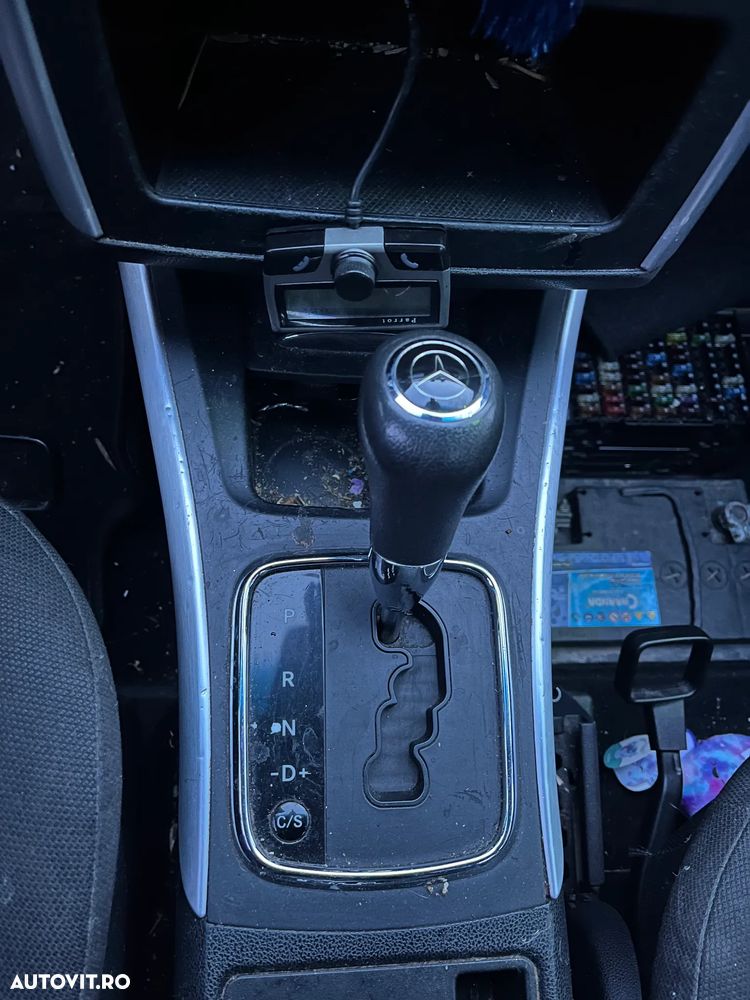 Dezmembrez Mercedes Benz B180 B200 cdi cutie automata negru 2006 - 12