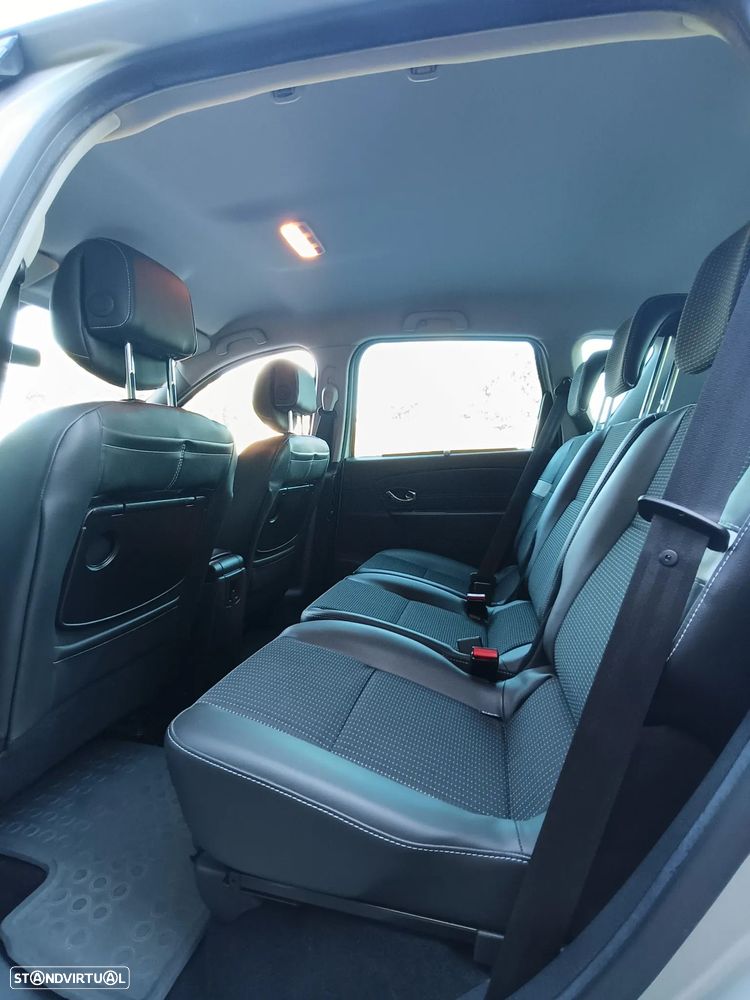 Renault Scénic 1.5 dCi Exclusive SS - 13